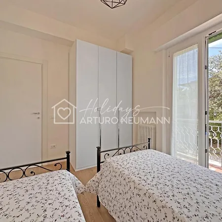 208- Stupendo Trilo Con 2 Bagni Con Ampio Terrazzo Inclusa * Marcelli